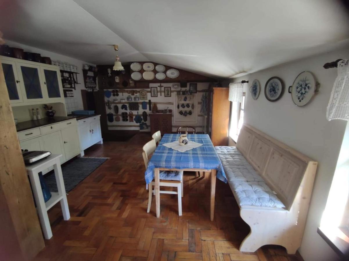 Cafe Nostalgie Ctyrluzkovy Apartman Красна-Ліпа Екстер'єр фото